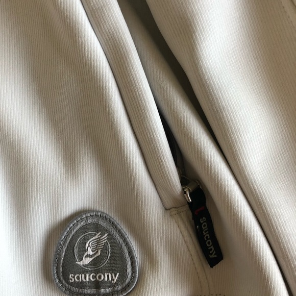 Saucony zip Front Jacket with Hood M - Picture 3 of 4